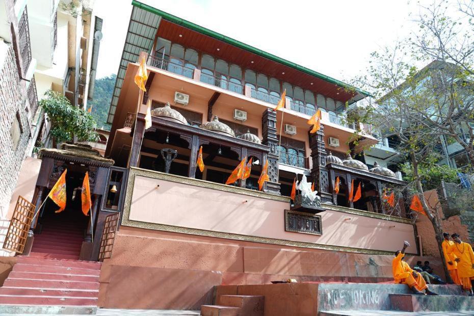 Vedic Dham Ganga Hotel Rishikesh Bagian luar foto