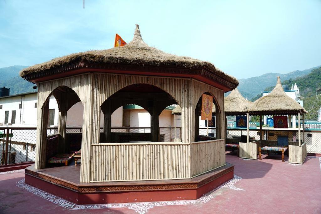 Vedic Dham Ganga Hotel Rishikesh Bagian luar foto